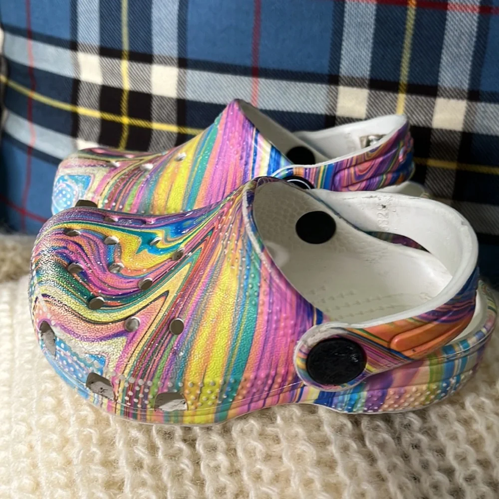 Croc solar rainbow clog toddler 6
